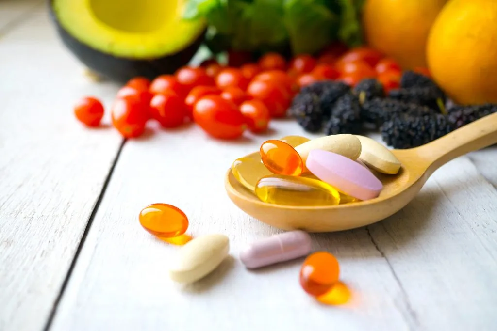 May Vitaminas para la piel que necesitas durante la menopausia 1024x683 1