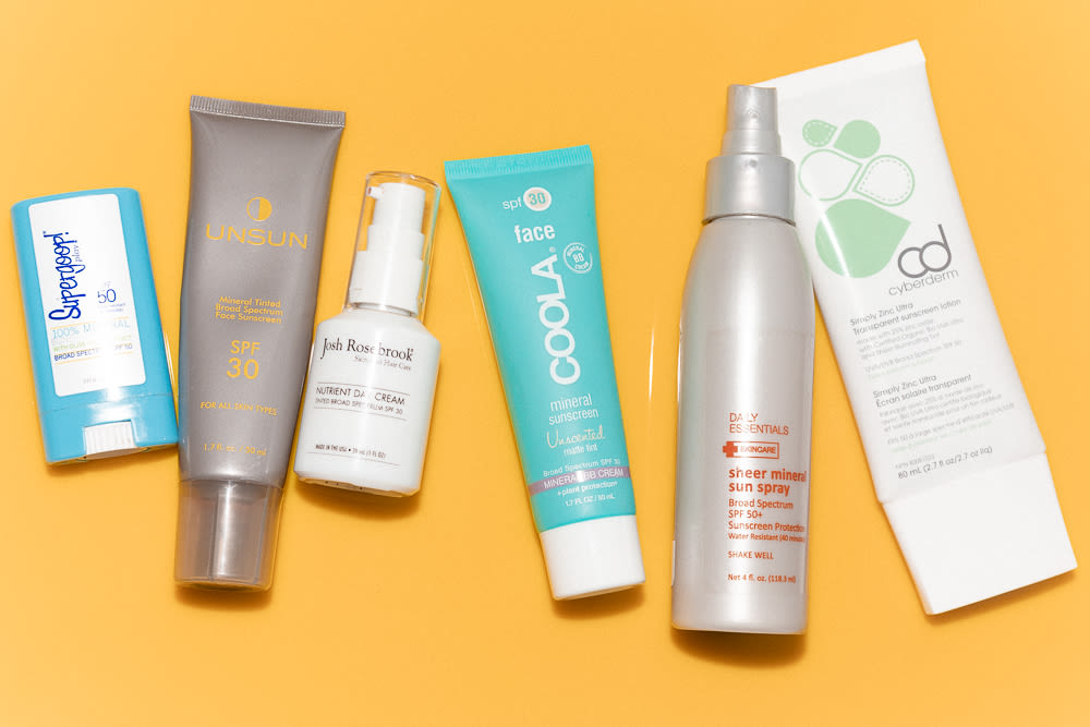 The Ultimate Guide to Non-Toxic Mineral Sunscreens for Midlife Skin 4 The Ultimate Guide to Non-Toxic Mineral Sunscreens for Midlife Skin